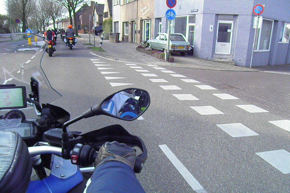 Motorrijbewijspoint Breda theorie cursus online